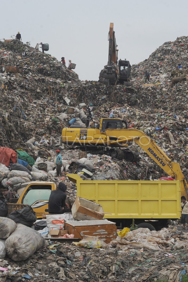 Penurunan Jumlah Sampah Di Palembang Antara Foto