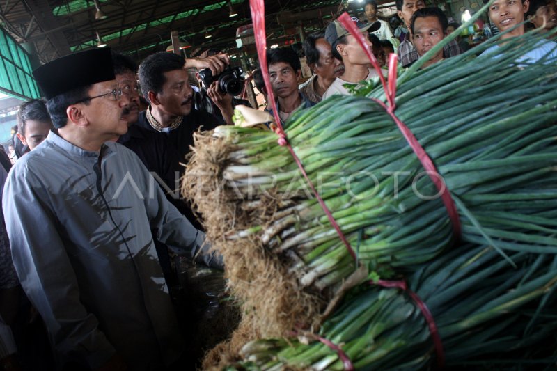 SIDAK PASAR | ANTARA Foto