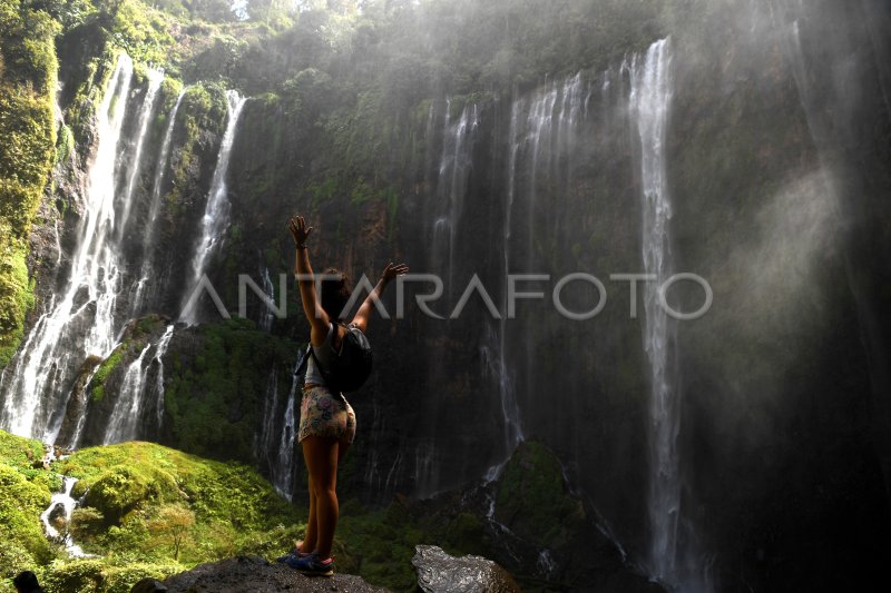 AIR TERJUN TUMPAK SEWU ANTARA Foto