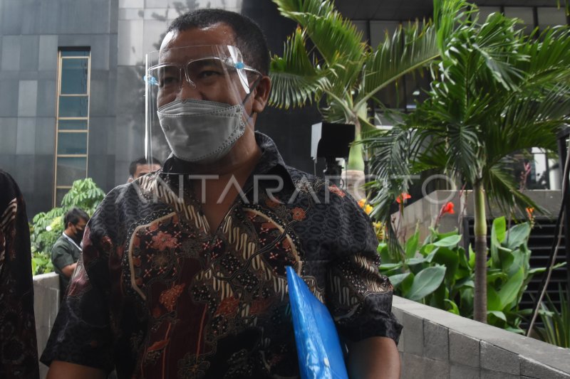 PEMERIKSAAN TERSANGKA KASUS SUAP PEMERIKSAAN PAJAK | ANTARA Foto