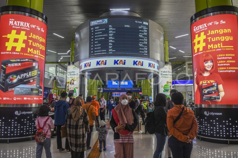 Puncak Arus Mudik Kereta Api Antara Foto 6826