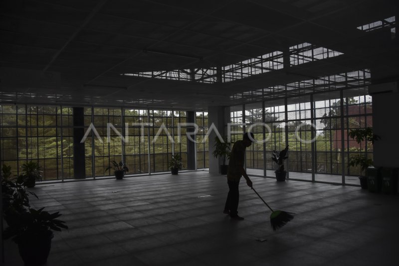 PEMBANGUNAN GEDUNG CREATIVE CENTER DI TASIKMALAYA | ANTARA Foto