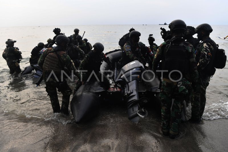 Latihan Peperangan Laut Khusus Kopaska Antara Foto