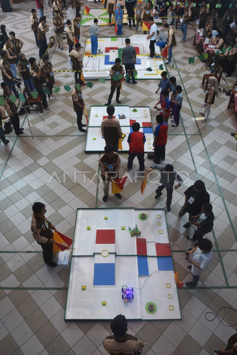 Java robot contest ix antara foto