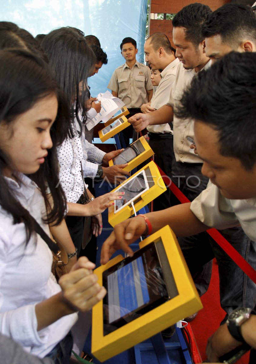 Bursa Kerja Semarang Antara Foto