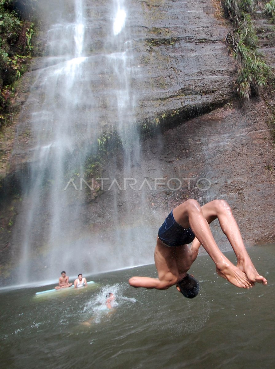 Sarasah Lembah Harau Antara Foto