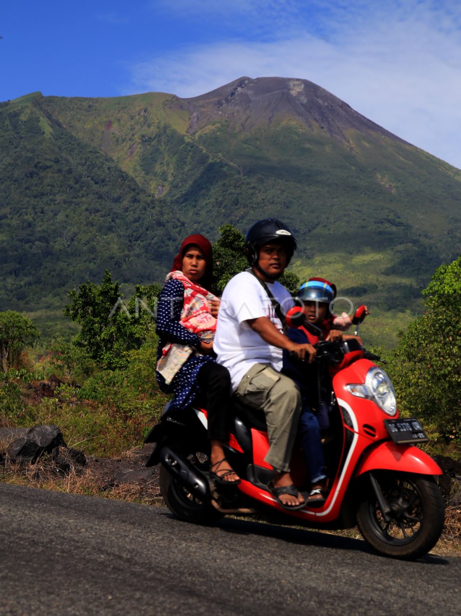 Gunung Gamalama di Ternate