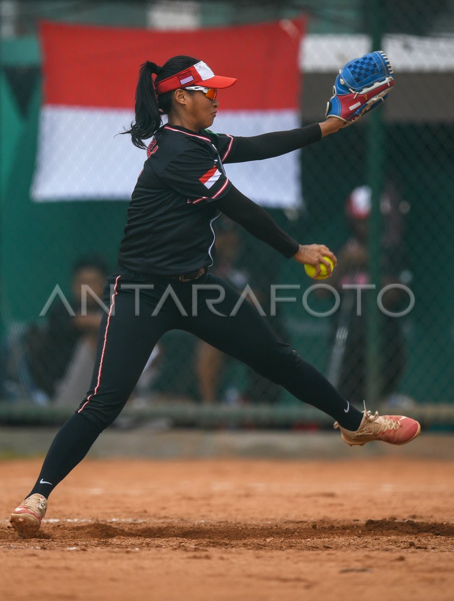 SOFTBALL PUTRI FILIPHINA VS INDONESIA ASIAN GAMES 2018 | ANTARA Foto